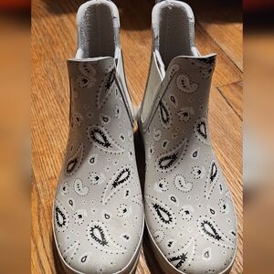 Keds Women's  Rain Boot Paisley Print Size 6